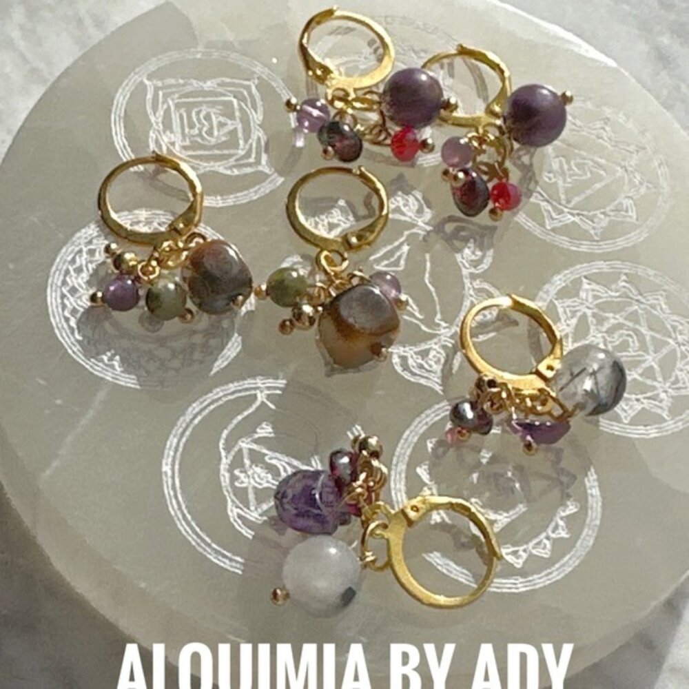 Gold vintage style gemstones  dangle hoops earrings - Picture 2 of 2